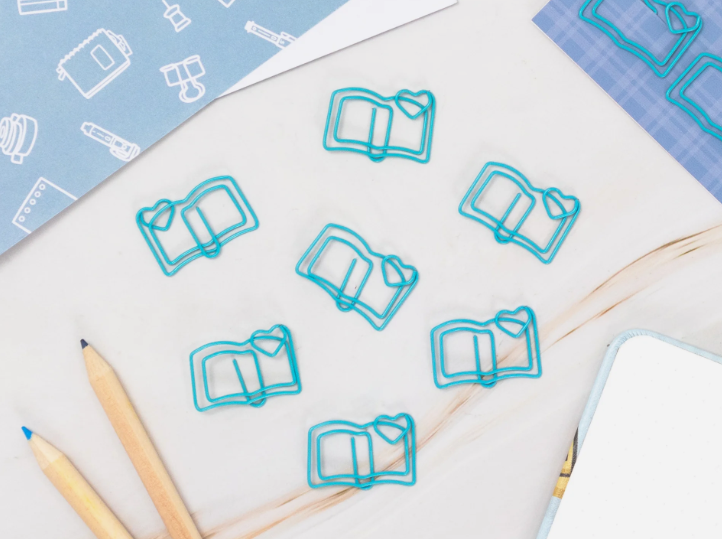 Cozy Bookworm | Paper Clips