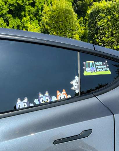 Muffin Cupcake Peeker | Car Decal